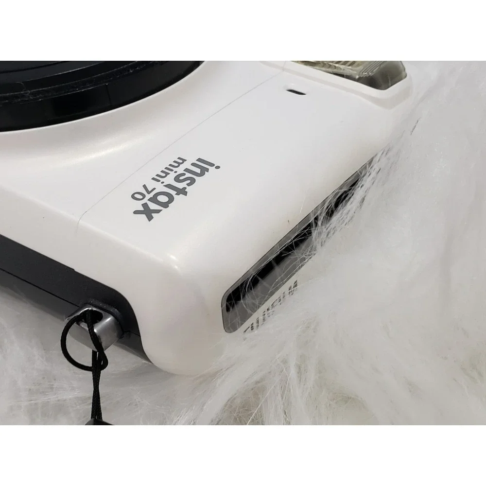 FOR PARTS OR REPAIR!!!! Fujifilm Instax Mini 70 Instant Camera Moon White
